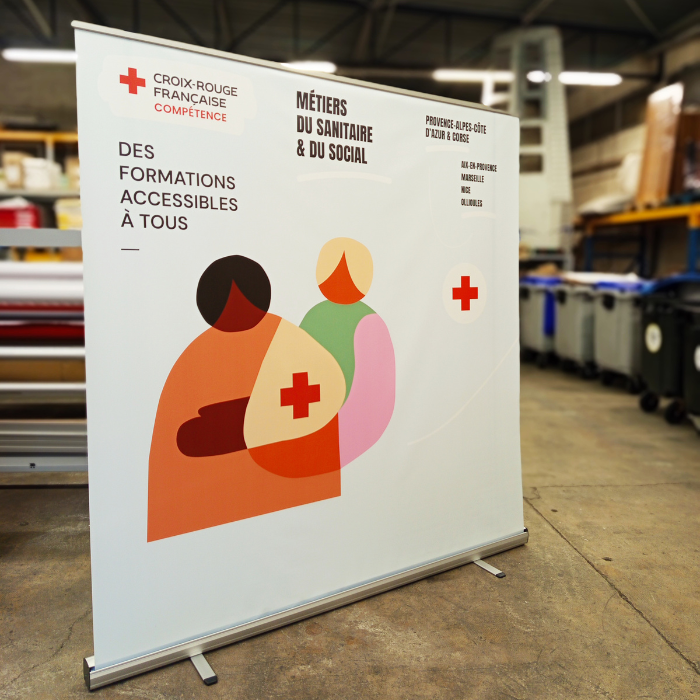 Impression roll up XXL grand format Croix-Rouge Marseille